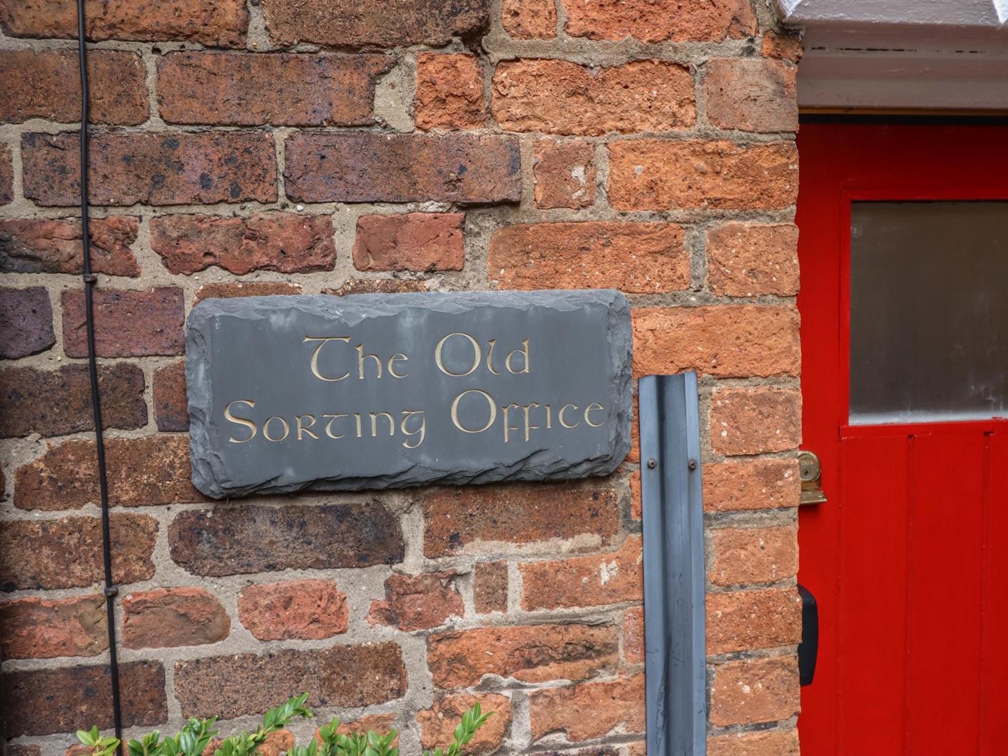 Villa The Old Sorting Office Hawarden Exterior foto